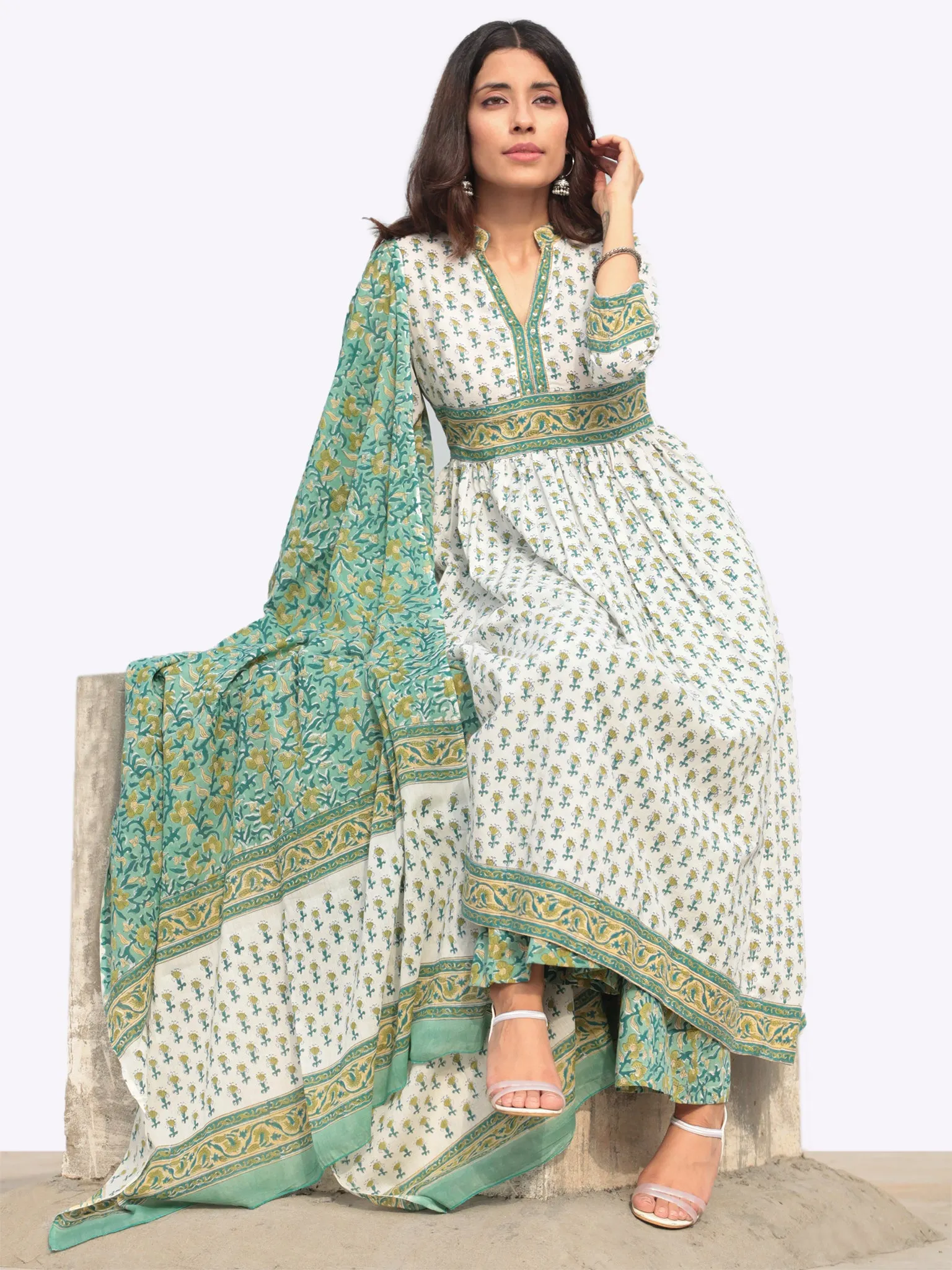 Harit Palak Set Of Flared Kurta Pants Dupatta