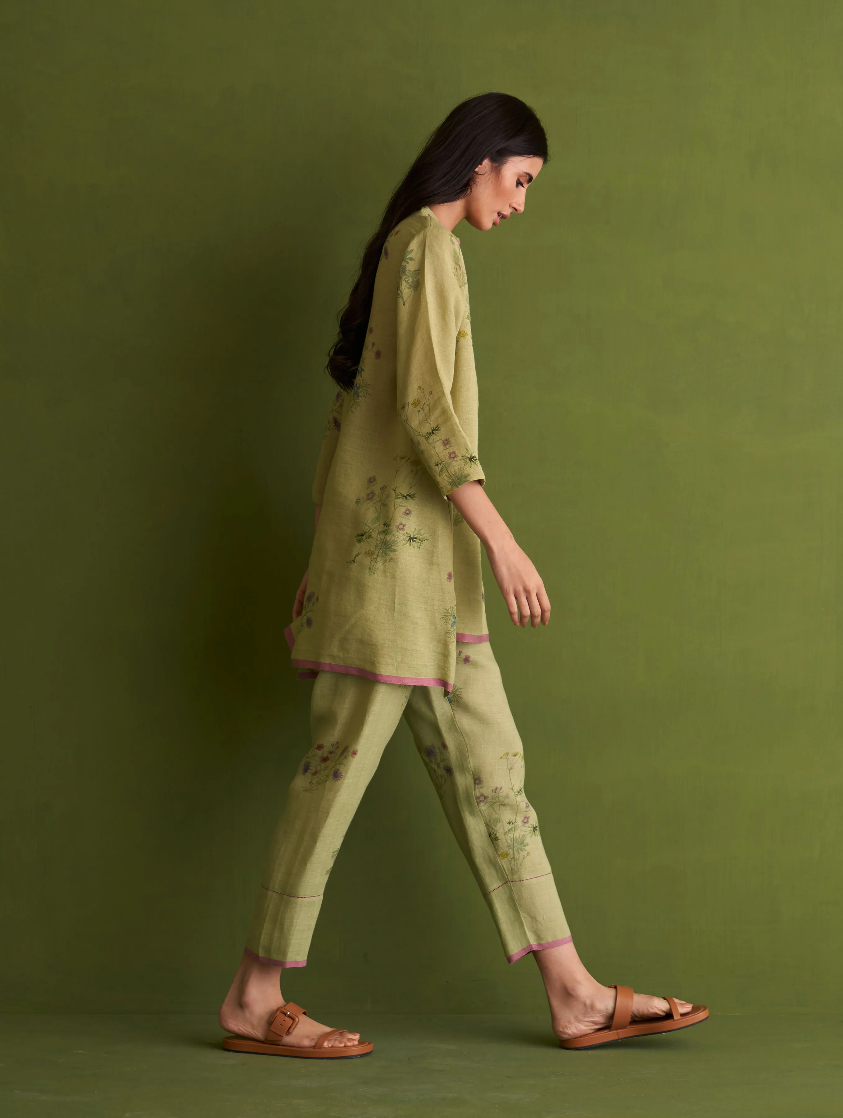 Maho Botanical Linen Kurta - Fern