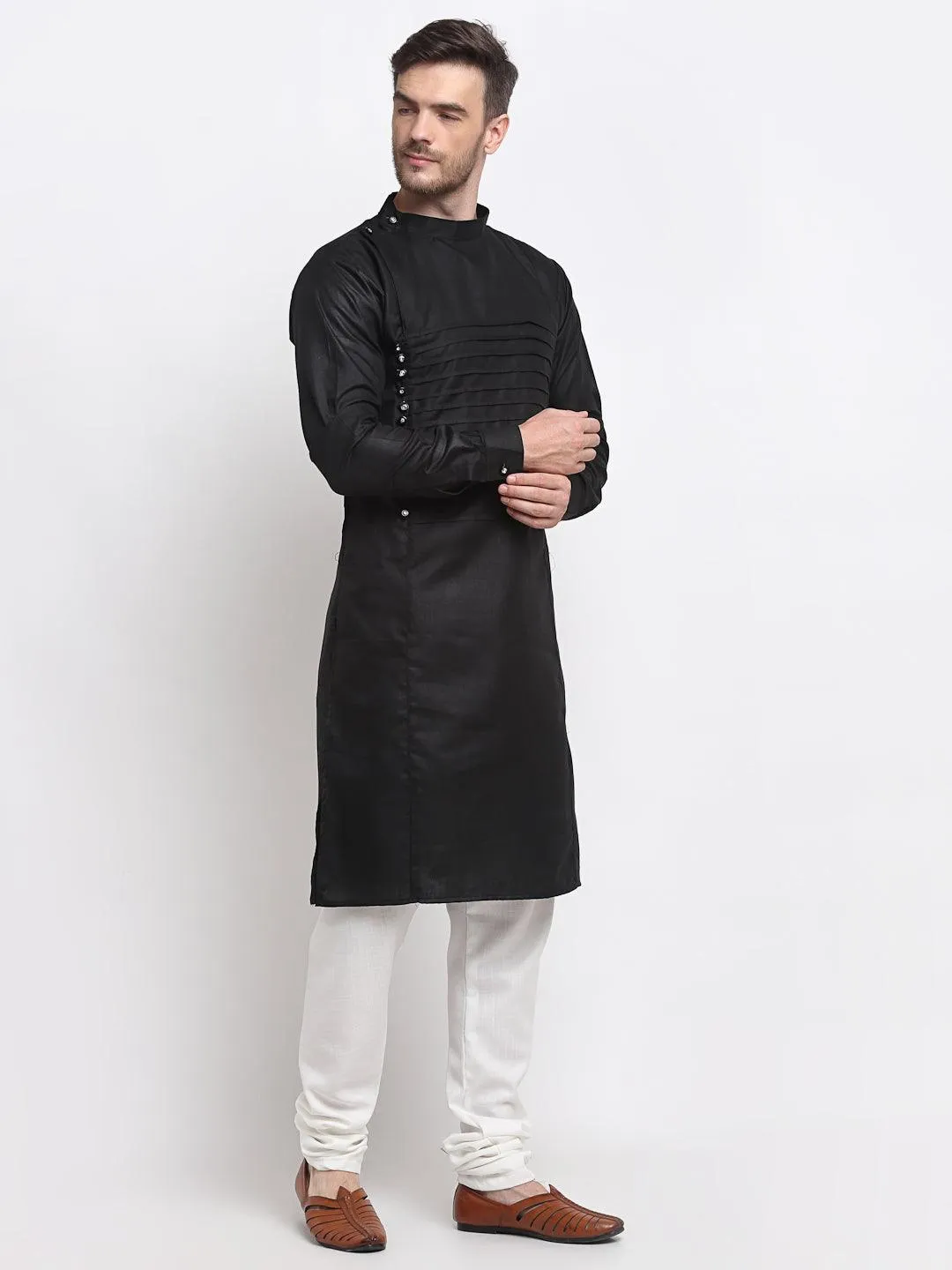 Men's Black Pintuck Design Kurta With White Churidaar Pyjama - Benstoke