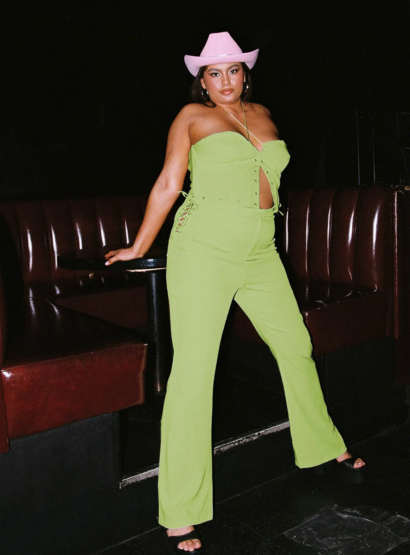 Mid Way Laced Flare Pants Green Curve