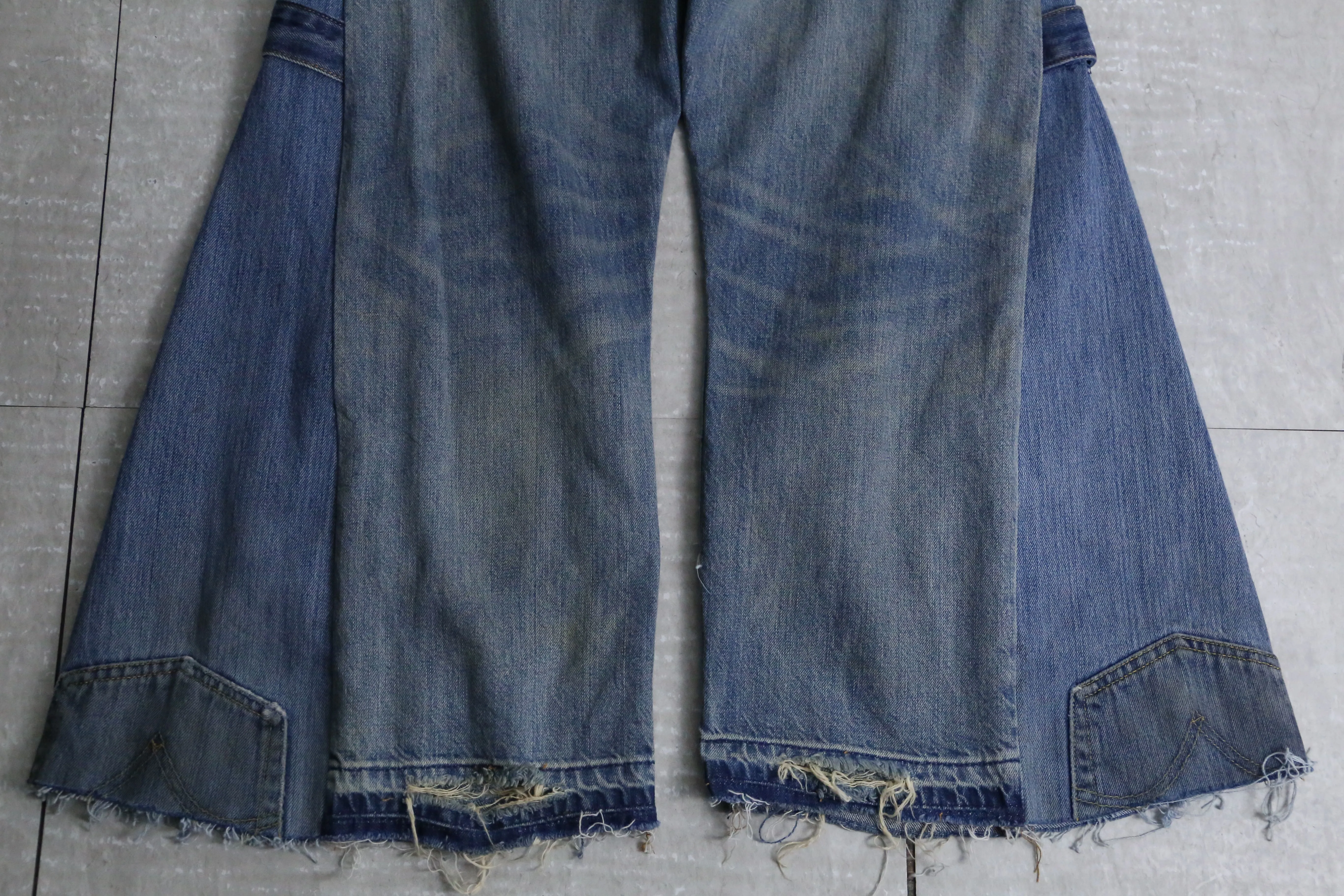 "Re:make" hole design flare denim pants