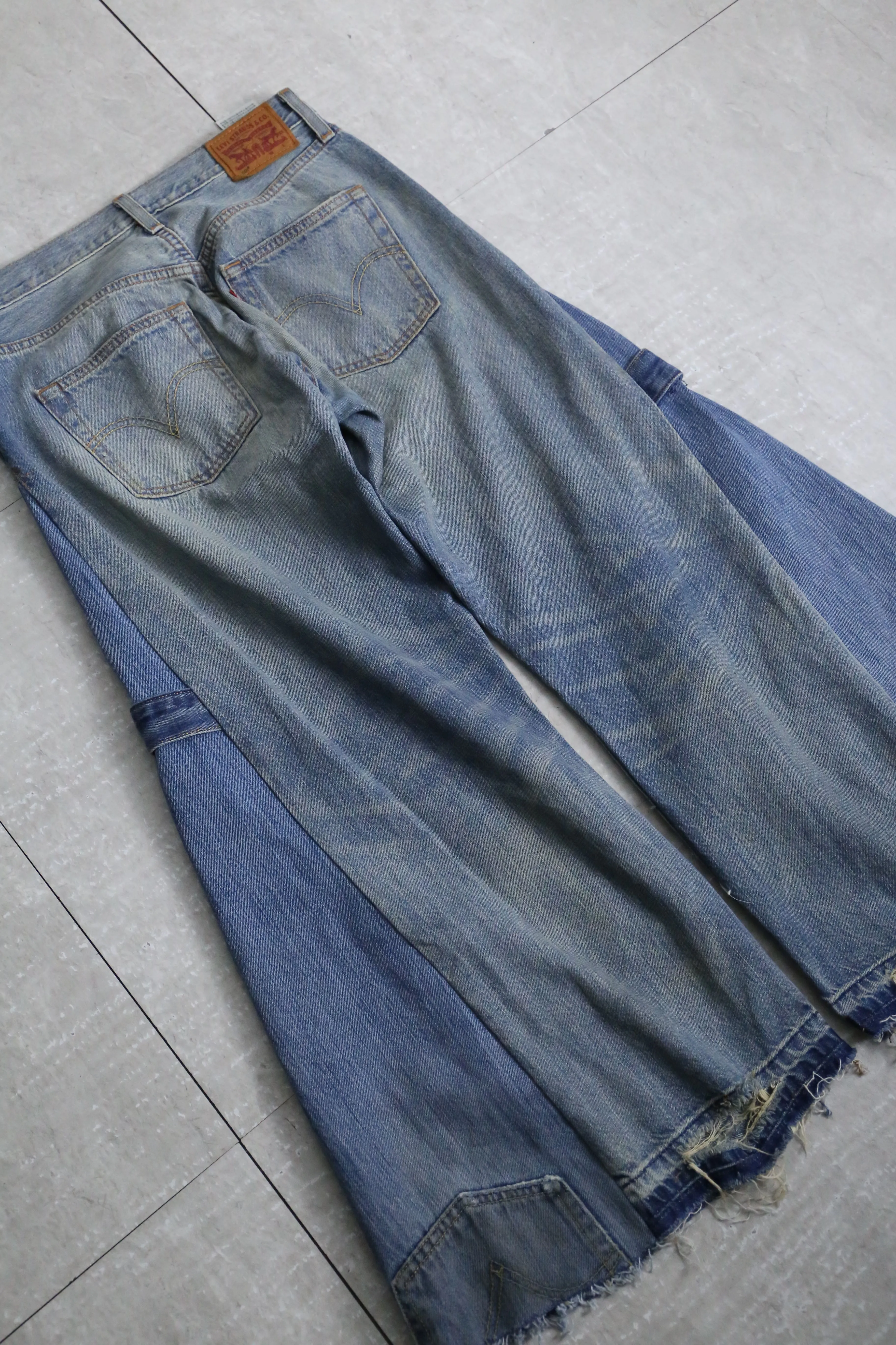 "Re:make" hole design flare denim pants