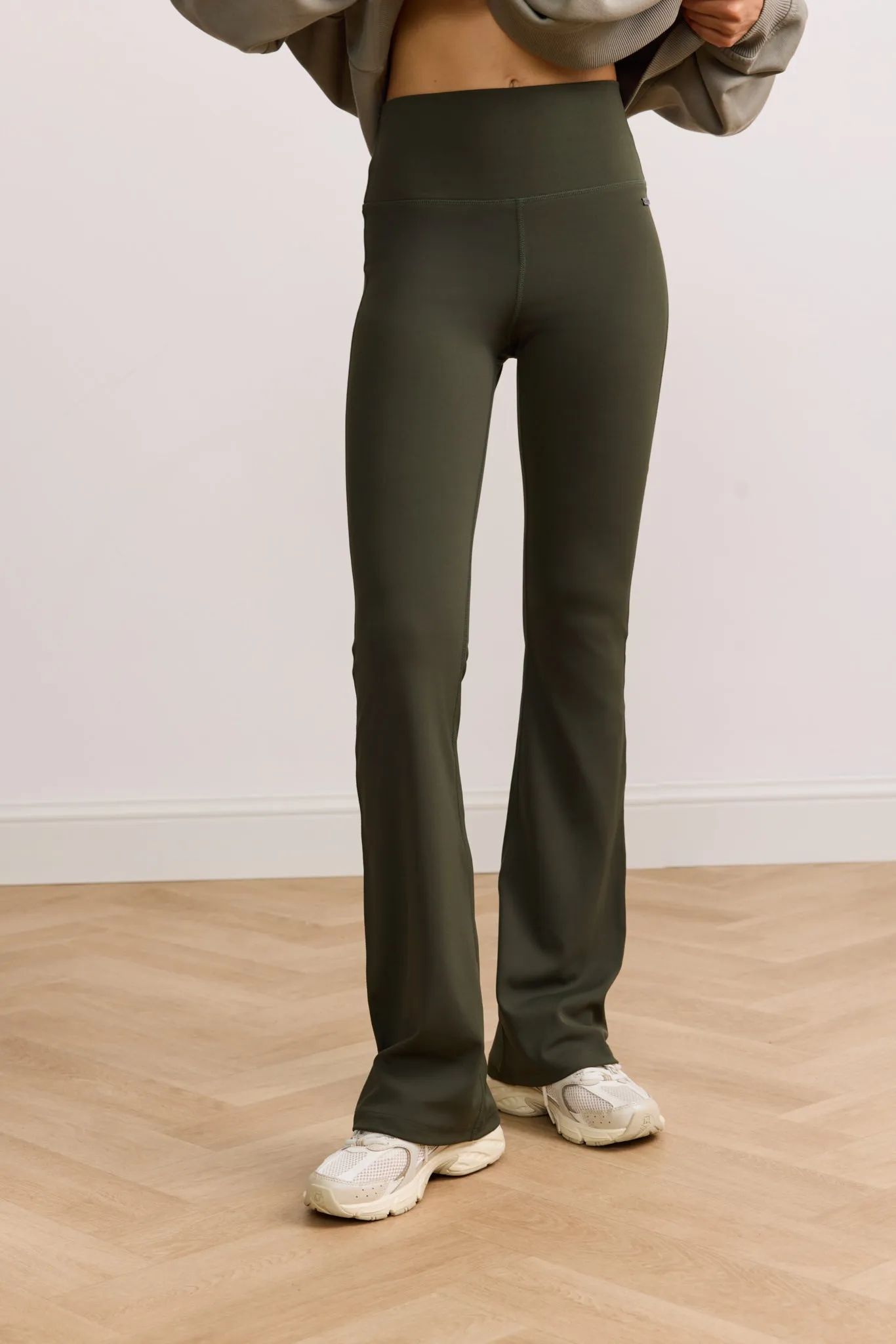 SIENNA SHAPE flared pants - Deep Moss