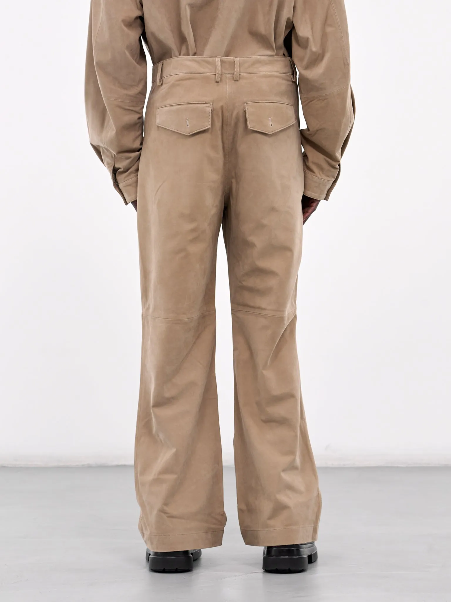 Suede Trousers (ES2668SS-STABLE-SUEDE)