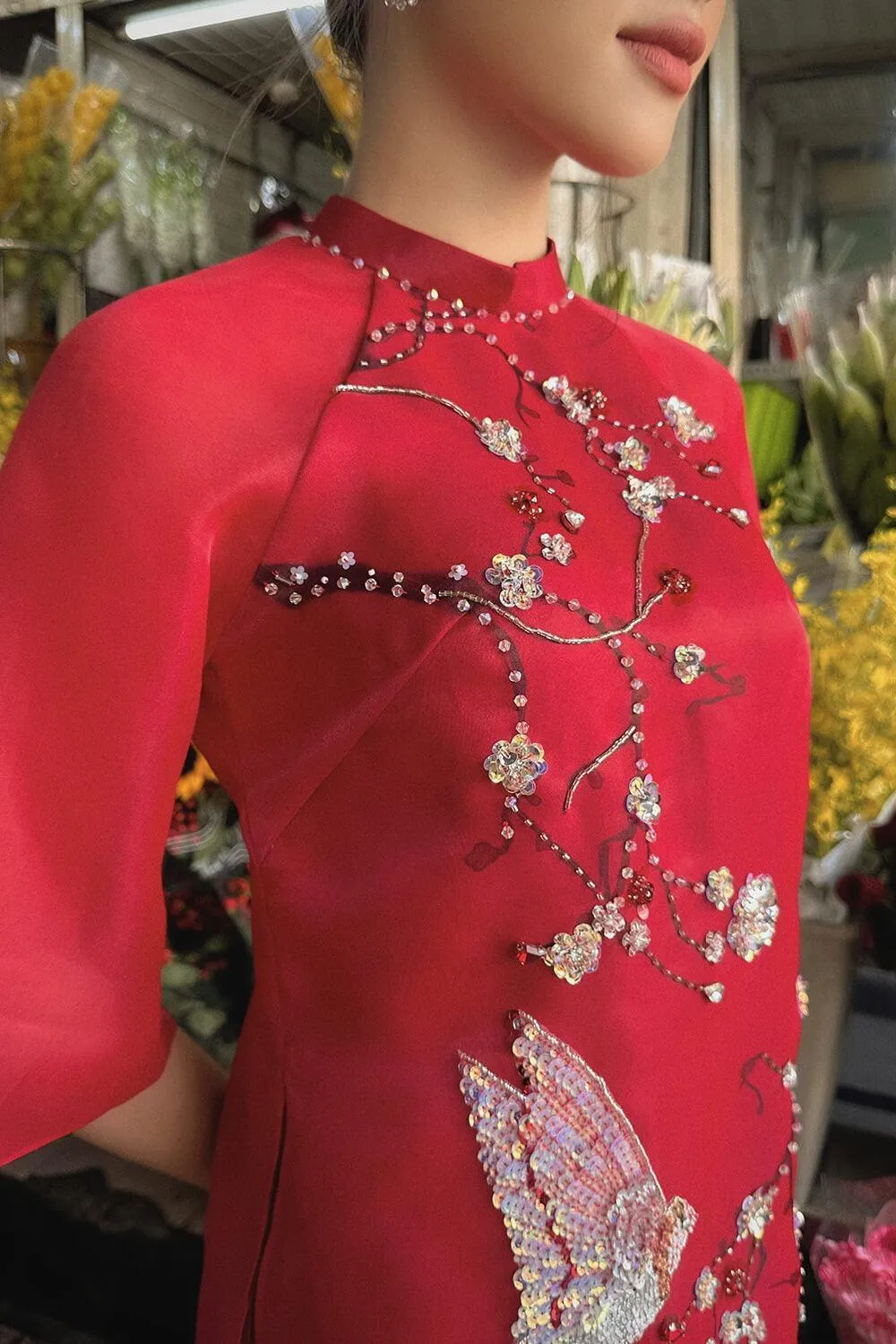 Thanh Uyen Mandarin Neck Ao Dai