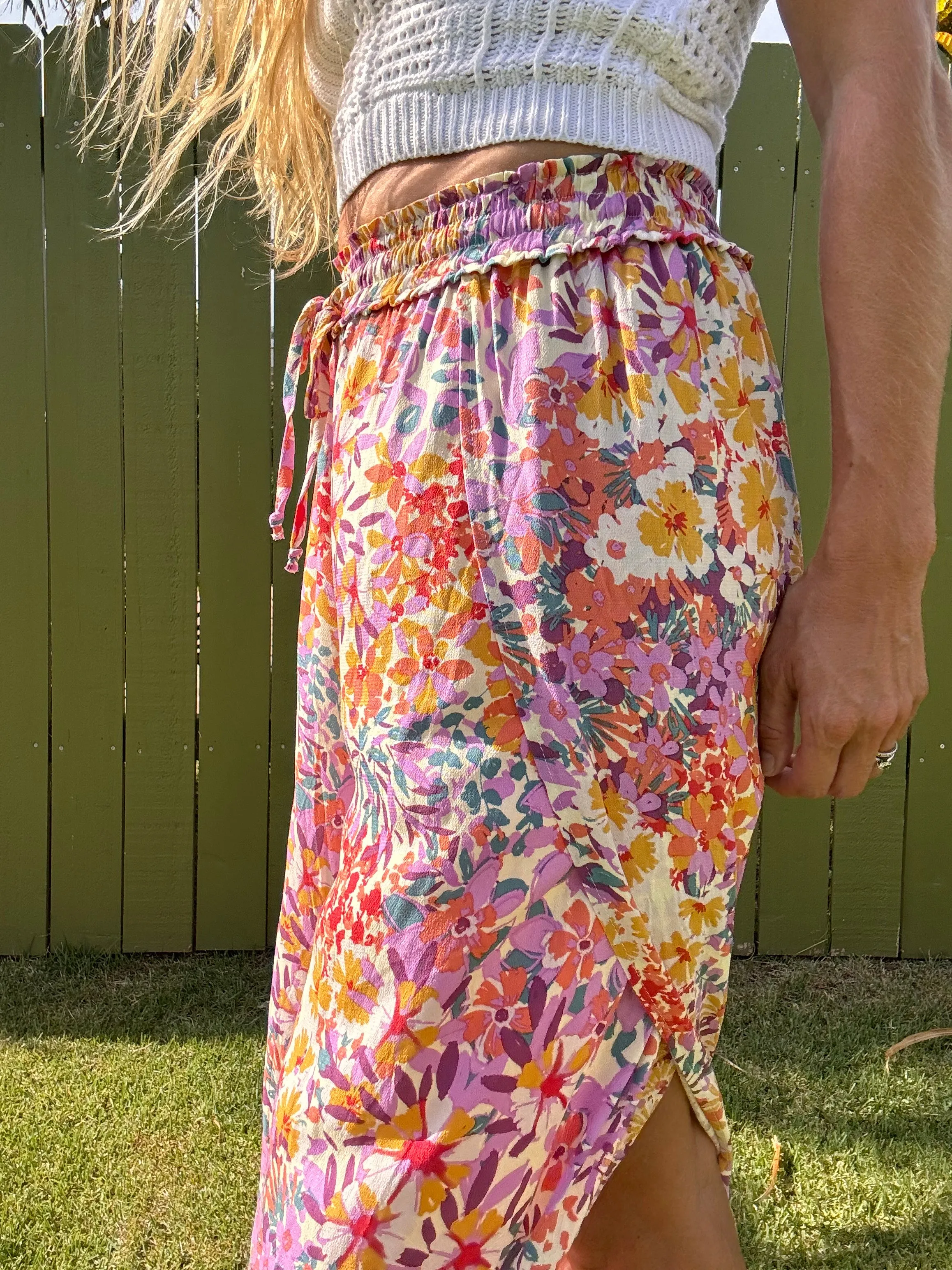 Tulip Gardens beach pant